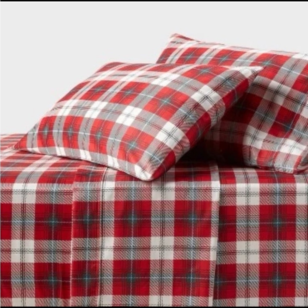 Threshold Holiday Plaid Red Sheet Set